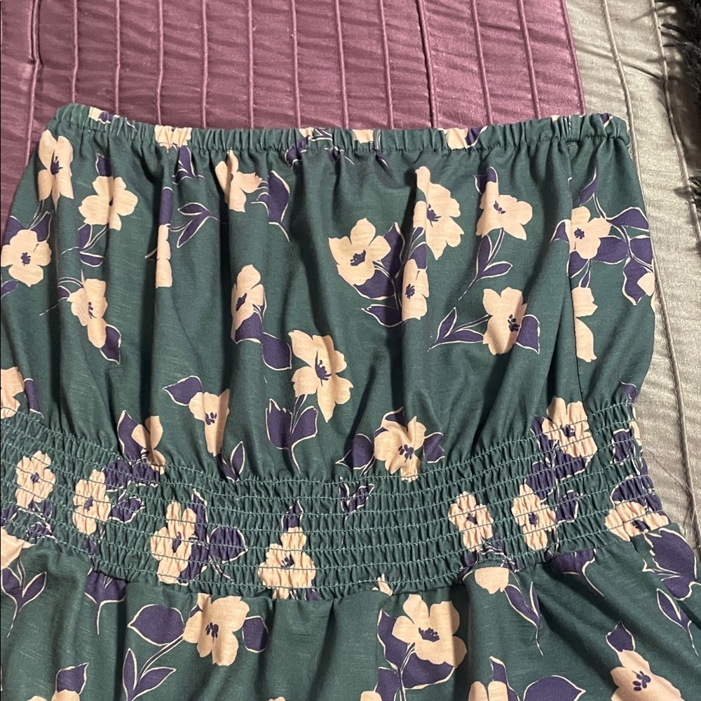 Floral Green Tube Top - Picture 2 of 4